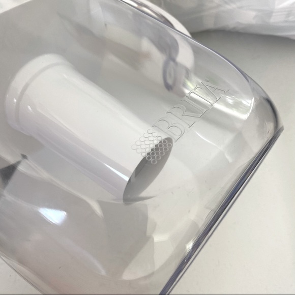 Brita Water Pitcher - Picture 4 of 5